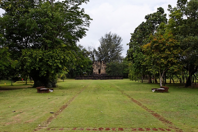 24-Prasat Ban Phluang-001